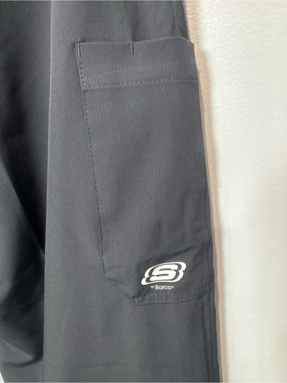 Skechers by Barco Men's Medical Scrubs Cargo Pant Gray Size Large NWT - Picture 6 of 16